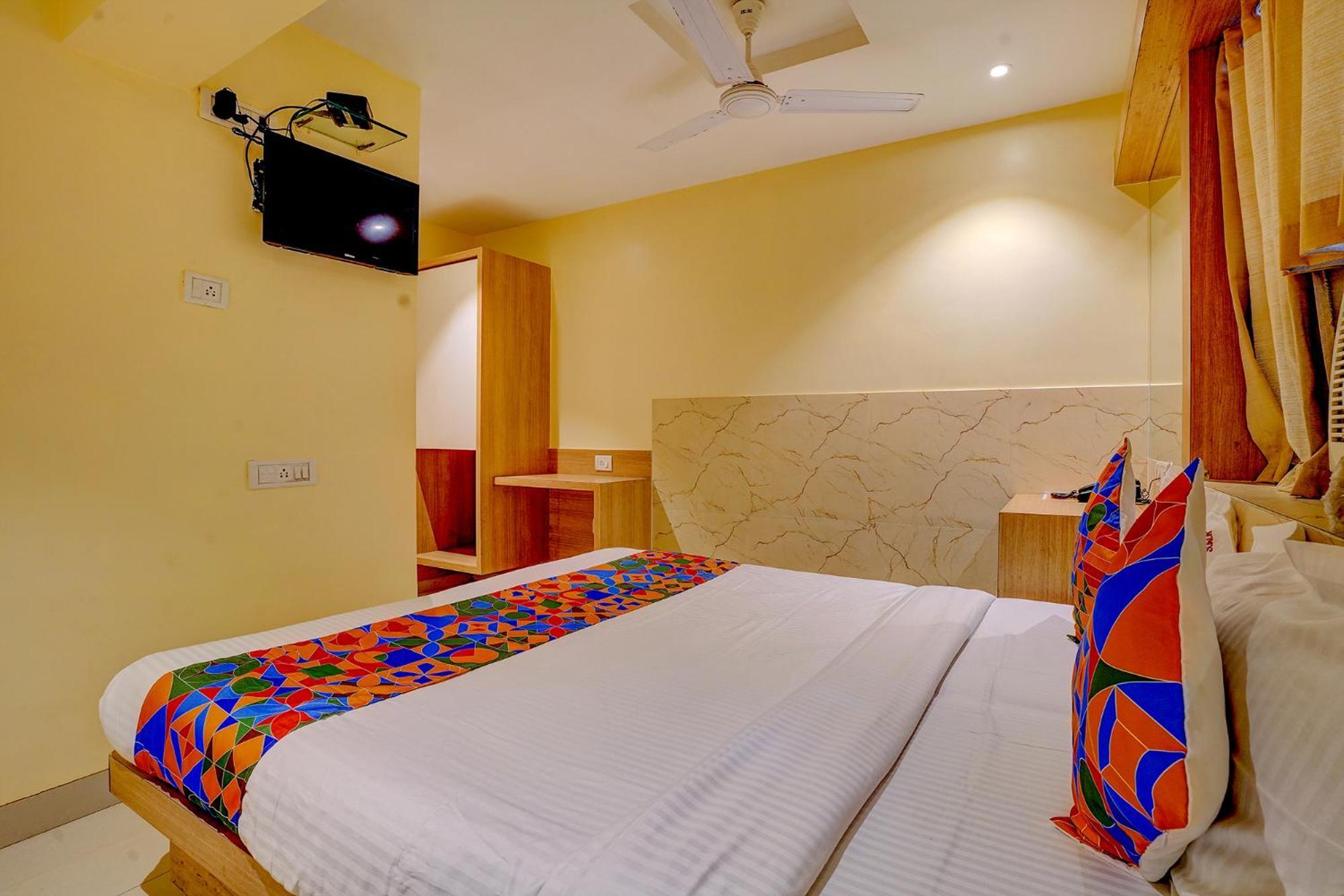 Fabhotel Starwood Residency - Behind Bmw Car Showroom Navi Mumbai Ngoại thất bức ảnh