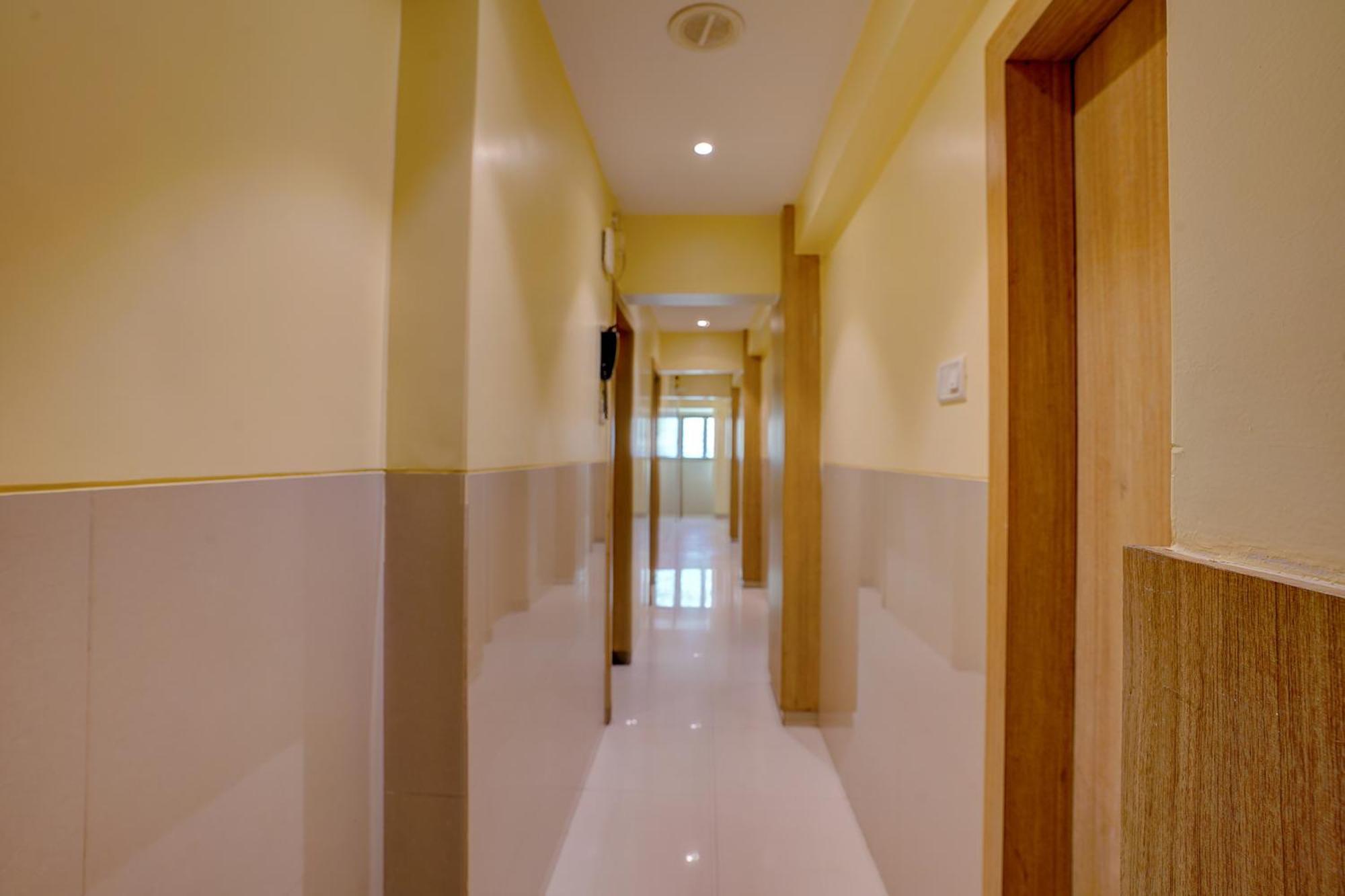 Fabhotel Starwood Residency - Behind Bmw Car Showroom Navi Mumbai Ngoại thất bức ảnh