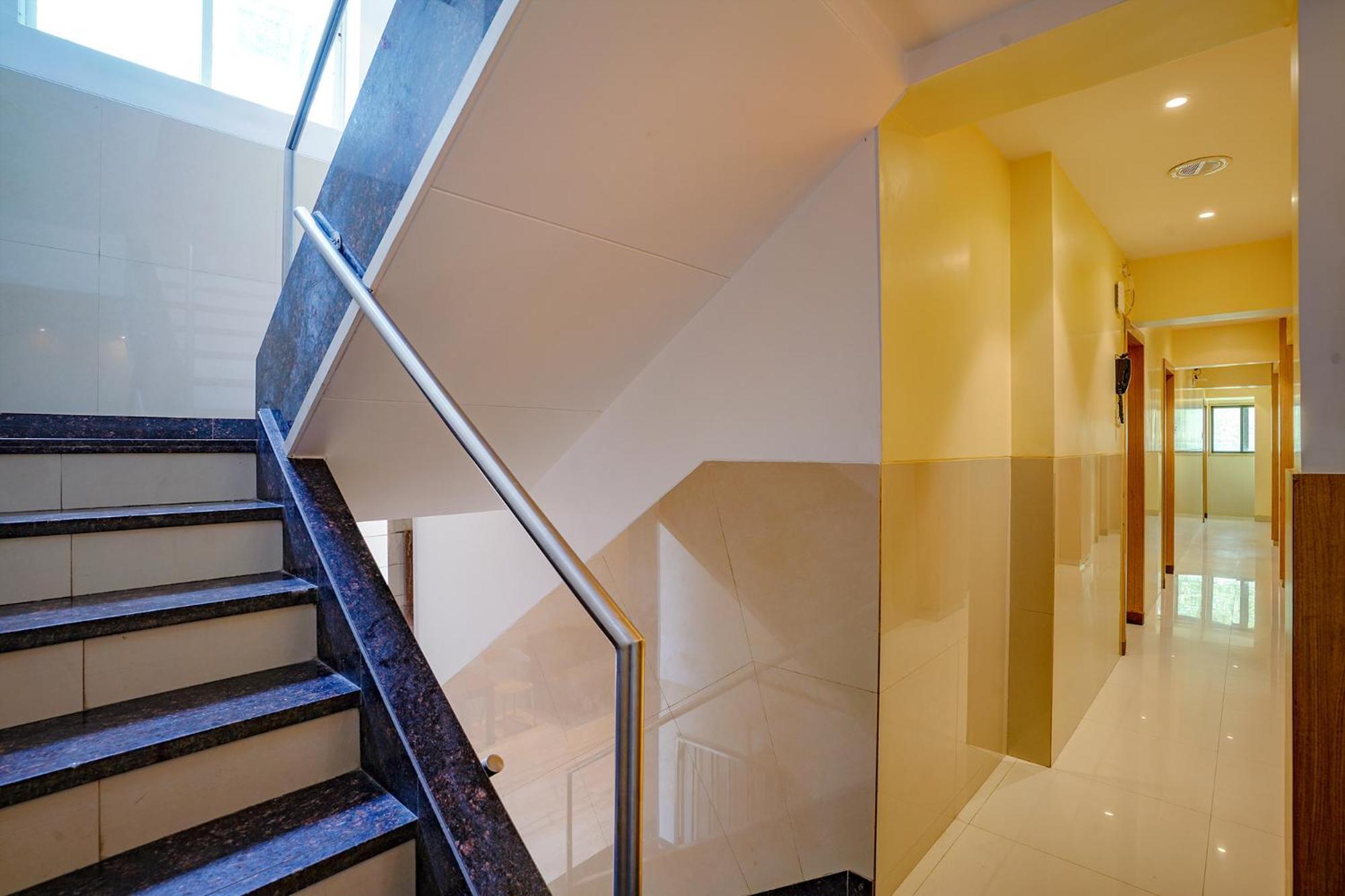 Fabhotel Starwood Residency - Behind Bmw Car Showroom Navi Mumbai Ngoại thất bức ảnh